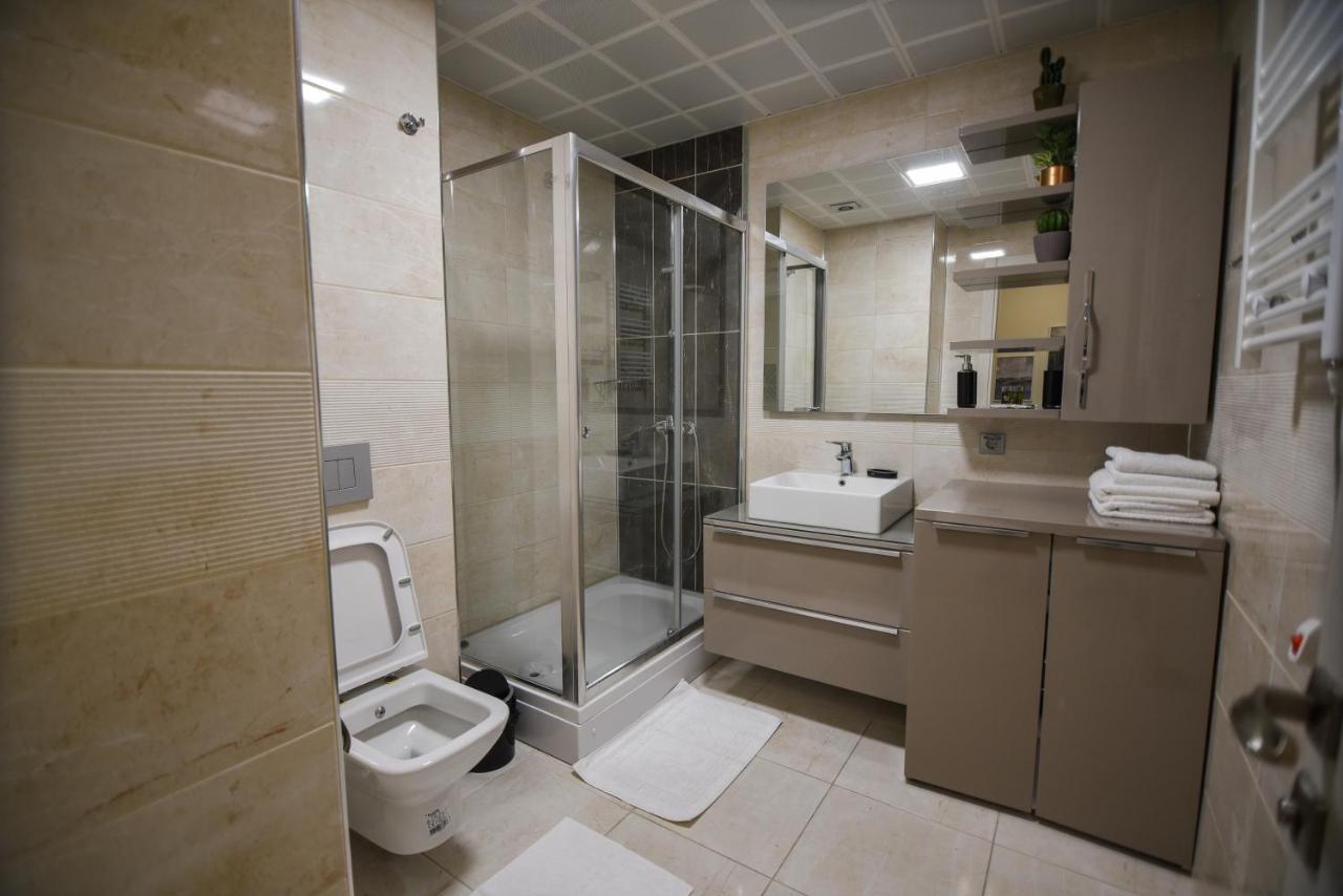 Sky Deluxe Fitness & Spa Skopje Luaran gambar